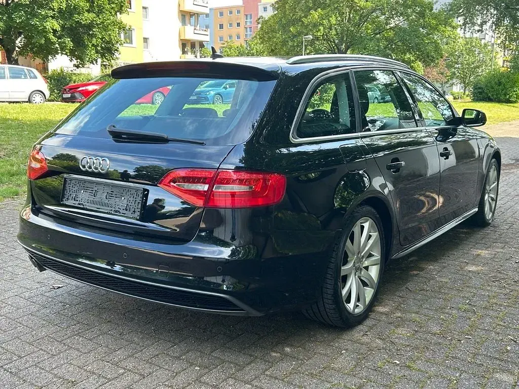 Gebraucht Audi A4 S-Line 150 PS (110 kW) 2015 Schwarz Kombi