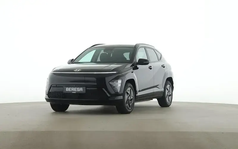 Neu Hyundai Kona Trend 99 kW (135 PS) 2025 Schwarz SUV