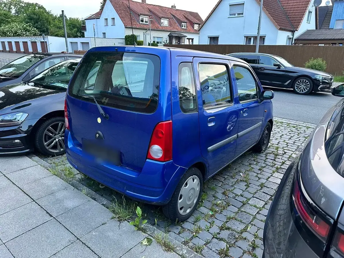 Gebraucht Opel Agila 68 PS (50 kW) 2003 Blau Van / Kleinbus