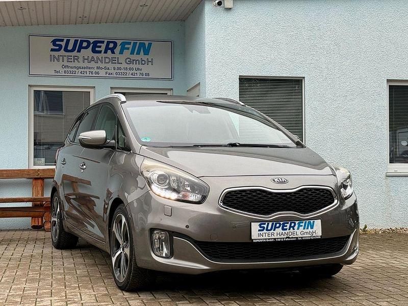 Silber Gebraucht 2014 Kia Carens Spirit Van / Kleinbus | 6.990 € (Guter Preis) - Bild 1/4
