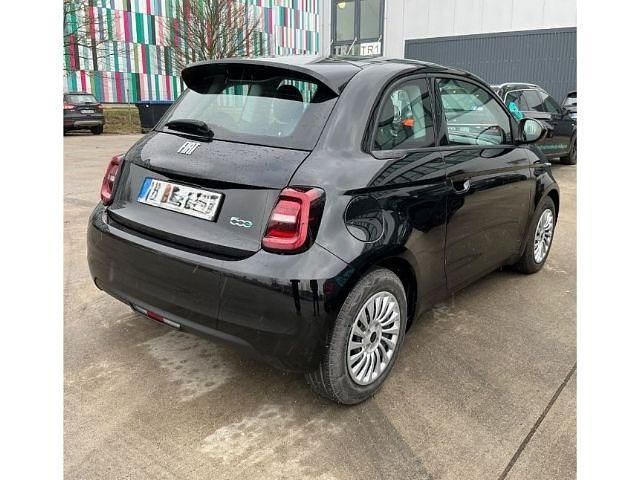 Gebraucht Fiat 500e Action 69 kW (95 PS) 2022 Schwarz Kleinwagen