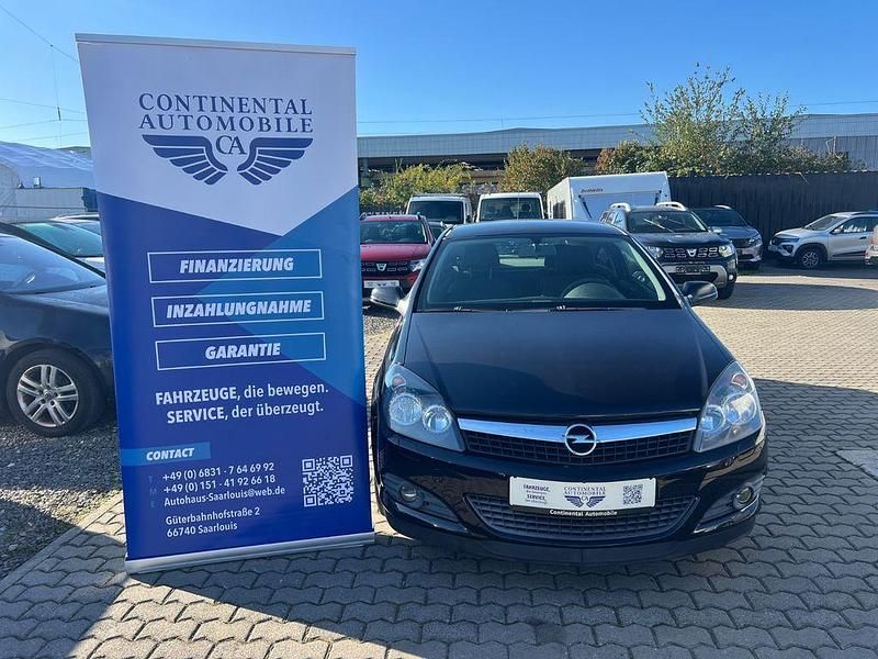 Saphirschwarz/black sapphire Gebraucht 2009 Opel Astra GTC Selection Kleinwagen | 3.399 € (Fairer Preis) - Bild 1/4