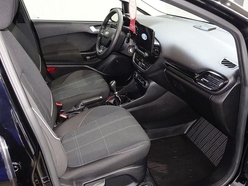 Gebraucht Ford Fiesta Cool & Connect 101 PS (74 kW) 2017 Schwarz Kleinwagen