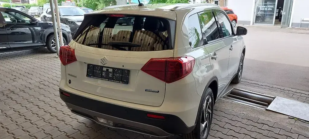 Neu Suzuki Vitara Comfort+ 110 PS (80 kW) 2026 Weiß SUV