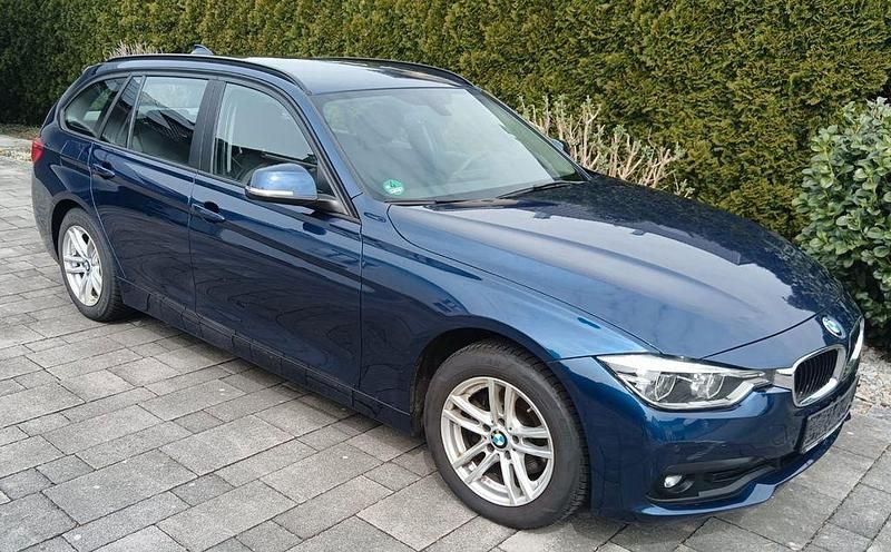 Gebraucht BMW 320 190 PS (139 kW) 2019 Blau Kombi