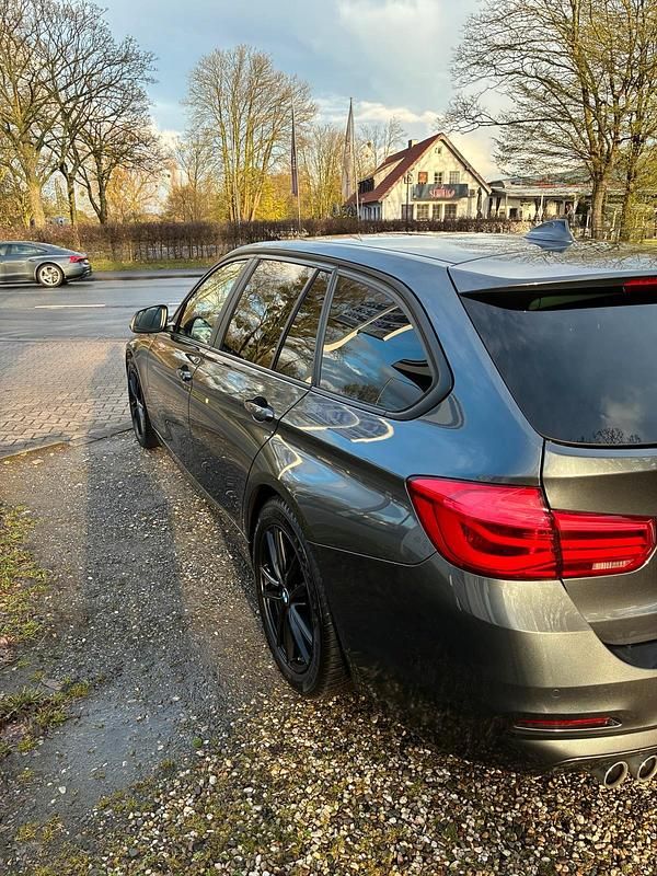 Second-hand BMW 320 190 CP (139 kW) 2017 Gri Break