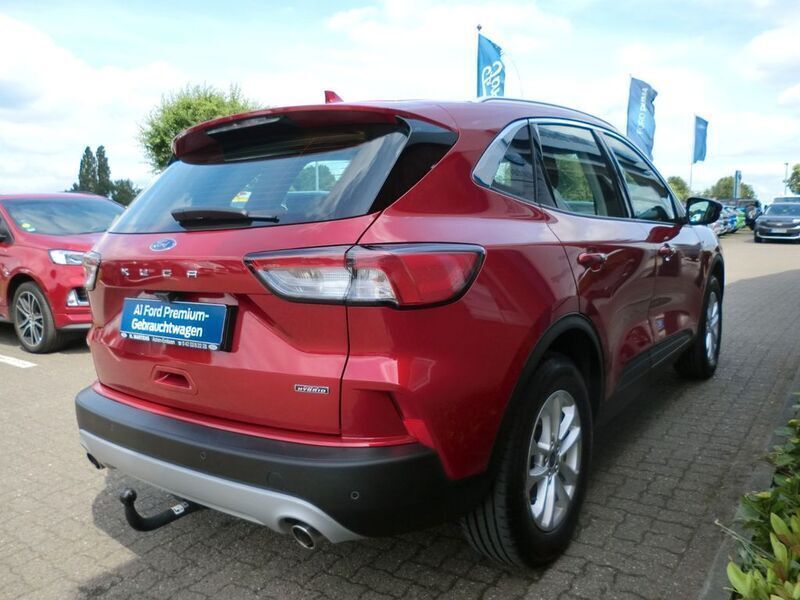 Gebraucht Ford Kuga Titanium 224 PS (164 kW) 2021 Lucidrot SUV