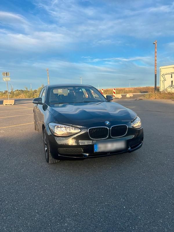 Gebraucht BMW 116 136 PS (100 kW) 2014 Schwarz Kleinwagen