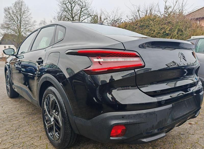 Gebraucht Citroën e-C4 100 kW (136 PS) 2024 Schwarz Limousine