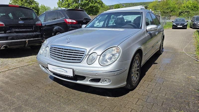 Occasion Mercedes E240 Elegance 177 ch (130 kW) 2002 Gris Berline