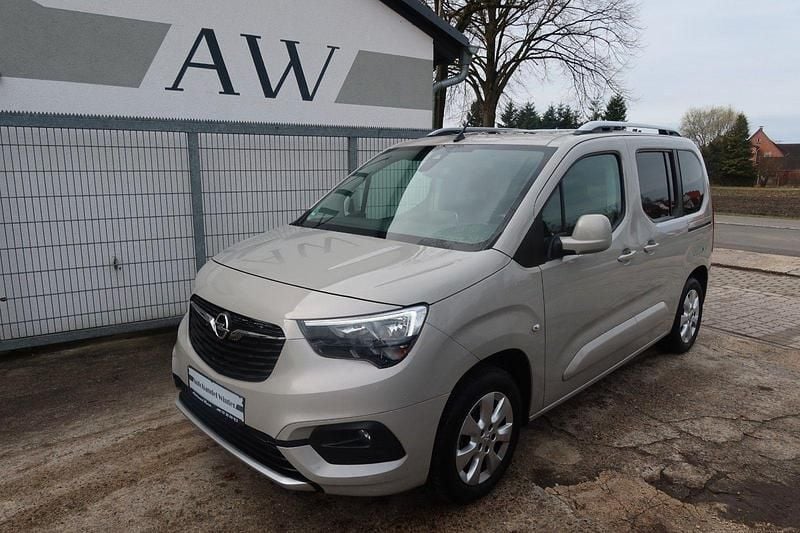 Gebraucht Opel Combo Life Innovation 131 PS (96 kW) 2019 Grau Kombi