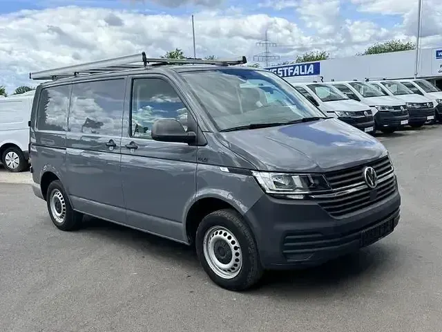Usado VW Transporter 110 CV (80 kW) 2020 Gris Van
