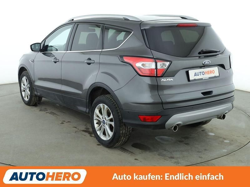 Gebraucht Ford Kuga Titanium 150 PS (110 kW) 2019 Grau SUV