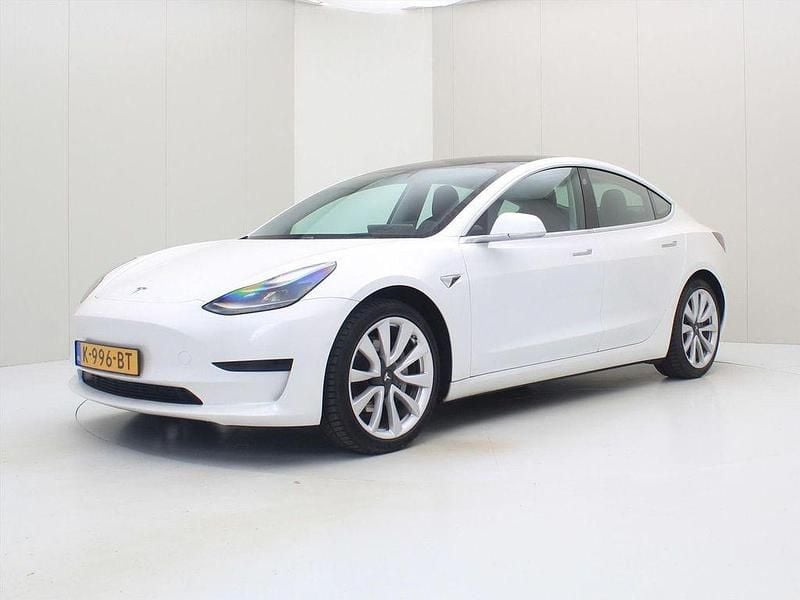 Gebraucht Tesla Model 3 Standard Range 225 kW (306 PS) 2020 Weiß Limousine