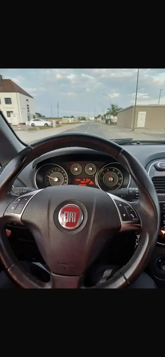 Gebraucht Fiat Punto Evo 80 PS (58 kW) 2011 Rot Kleinwagen