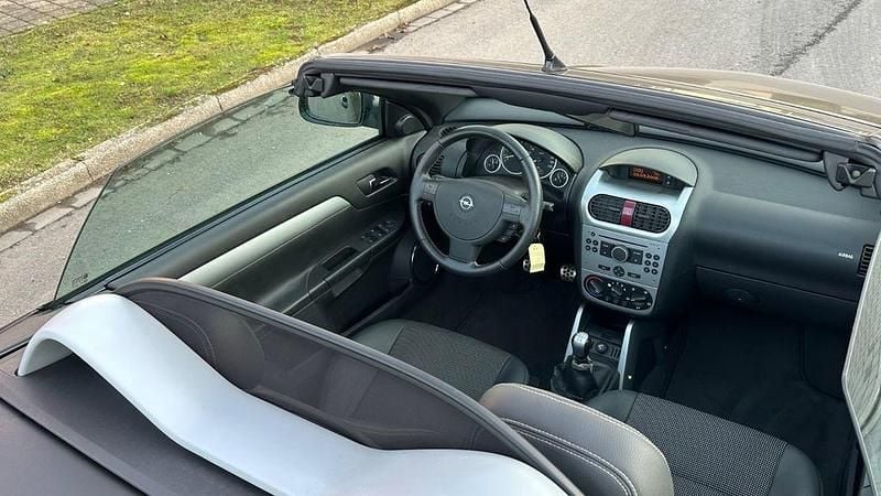Gebraucht Opel Tigra Edition 90 PS (66 kW) 2007 Schwarz Cabrio