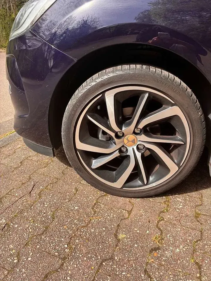Gebraucht Citroën DS3 PureTech 110 PS (80 kW) 2015 Blau Limousine