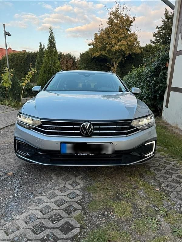 Gebraucht VW Passat 2021 Silber Kombi
