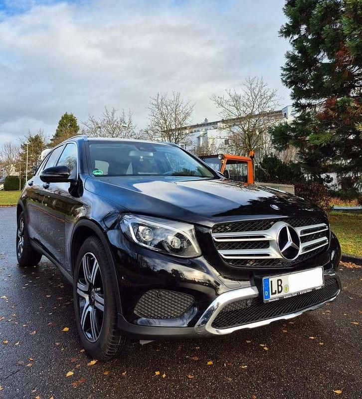 Gebraucht Mercedes GLC220 170 PS (125 kW) 2016 Schwarz SUV