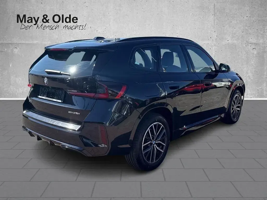Gebraucht BMW X1 Performance 136 PS (100 kW) 2025 Black sapphire metallic SUV
