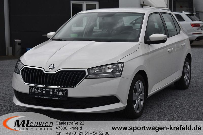 Weiß Gebraucht 2021 Skoda Fabia Cool Plus Kleinwagen | 10.999 € (Guter Preis) - Bild 1/4