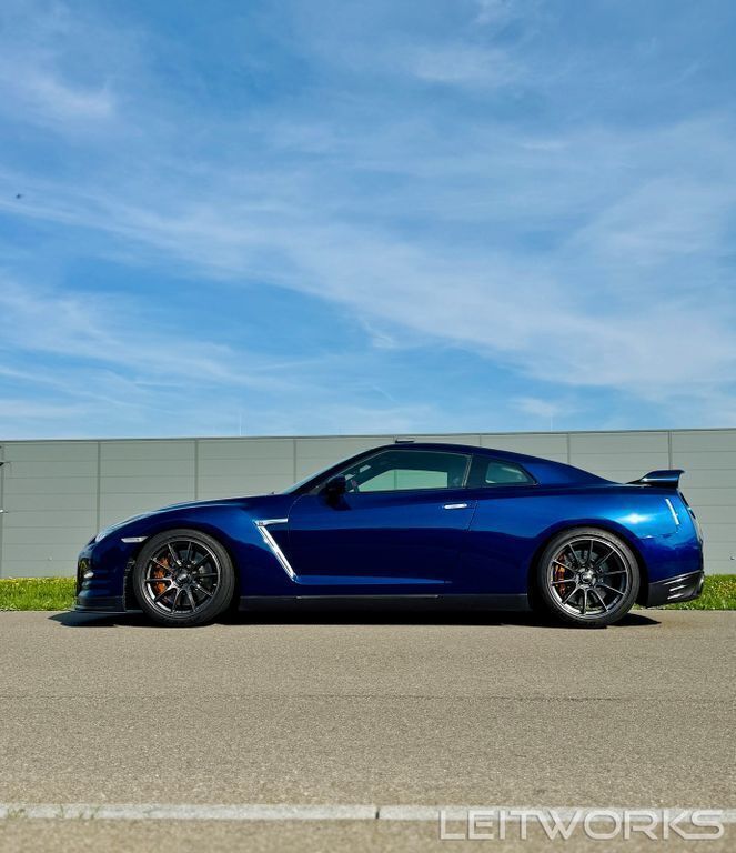 Blau Gebraucht 2016 Nissan GT-R Black Edition Coupé | 79.400 € - Bild 1/3