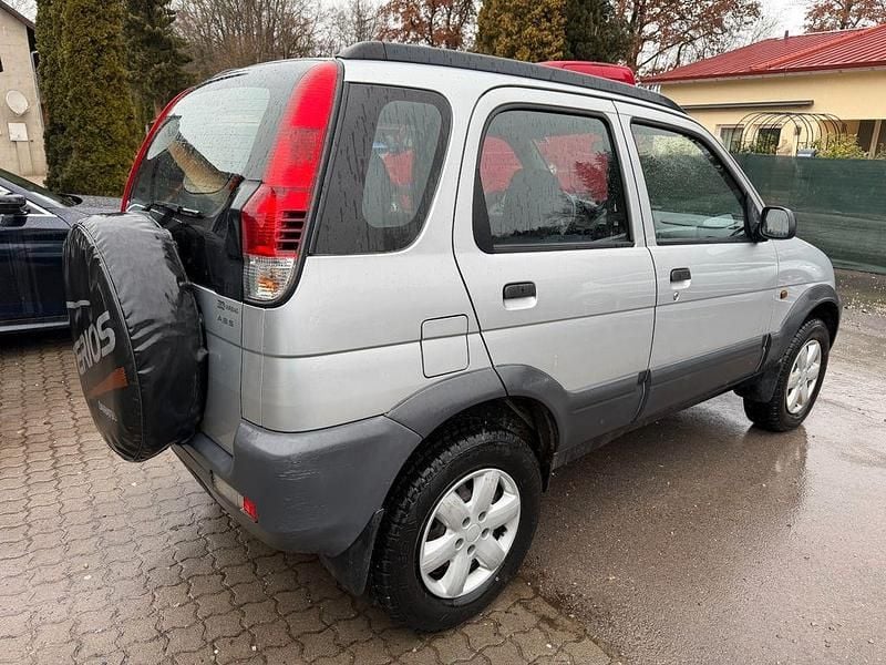 Gebraucht Daihatsu Terios 86 PS (63 kW) 2004 Silber SUV