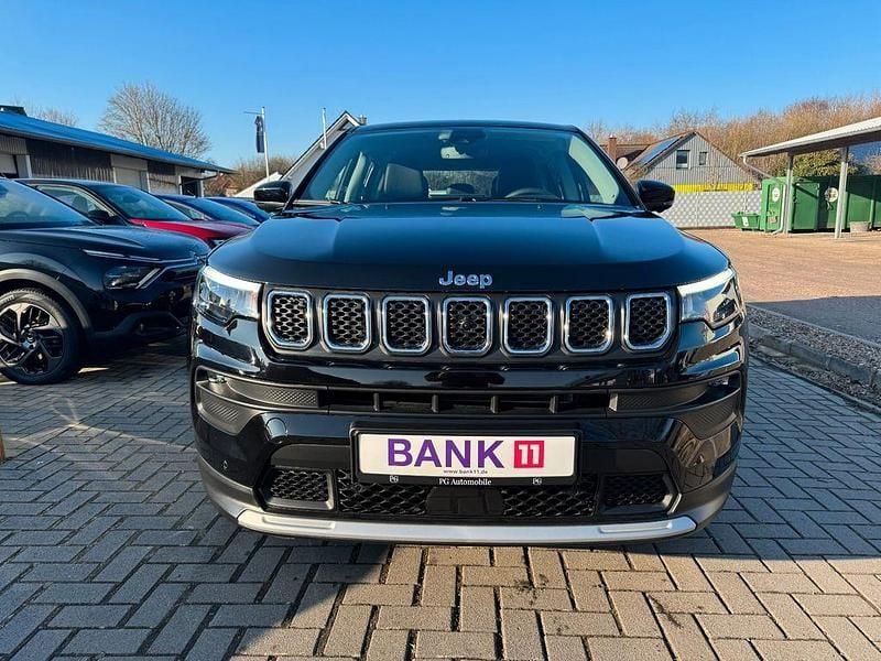 Occasion Jeep Compass Altitude 131 ch (96 kW) 2024 Noir SUV