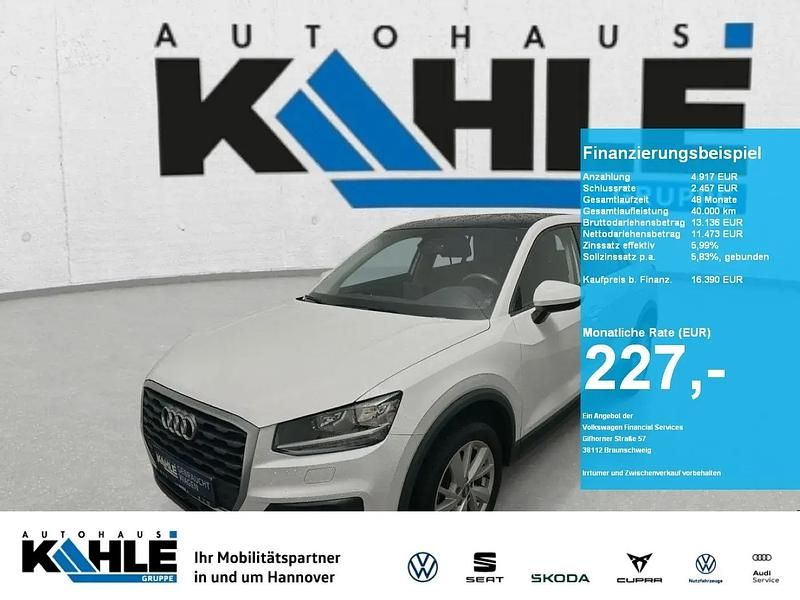 Weiß Gebraucht 2019 Audi Q2 Design SUV | 16.390 € (Superpreis) - Bild 1/4