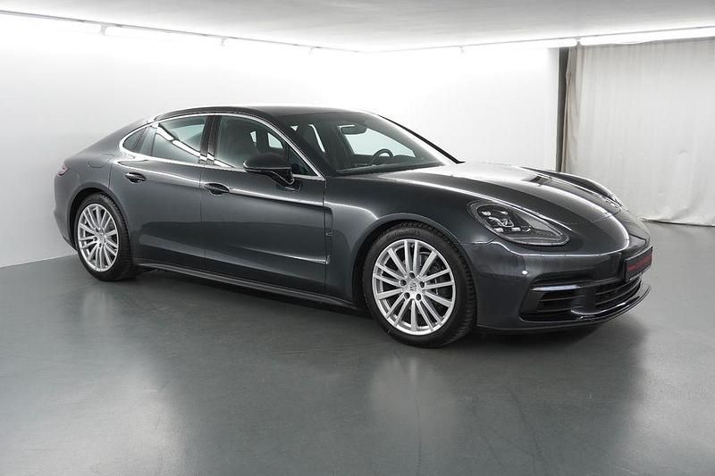 Gebraucht Porsche Panamera 4 330 PS (242 kW) 2019 Vulkangrau Limousine