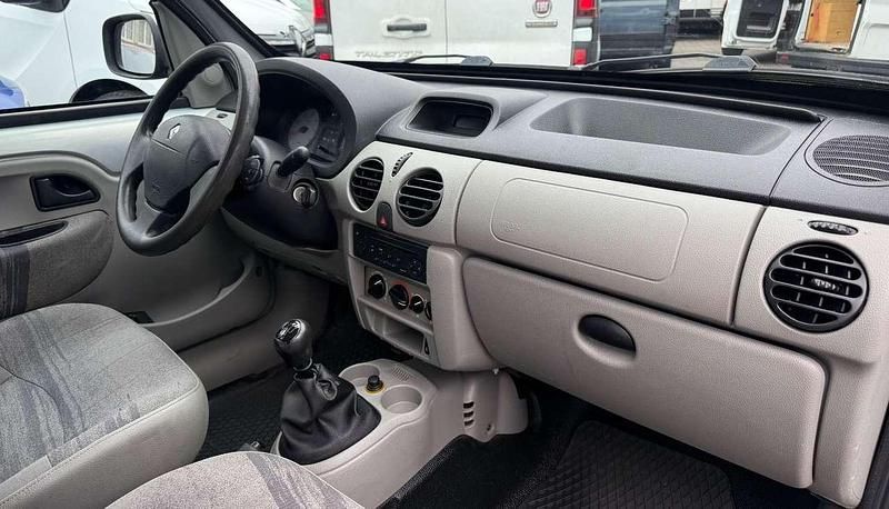 Gebraucht Renault Kangoo Authentique 75 PS (55 kW) 2004 Grau Van / Kleinbus