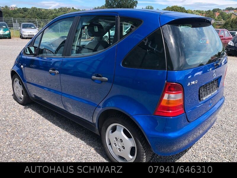 Gebraucht Mercedes A140 Classic 82 PS (60 kW) 2000 Blau Limousine