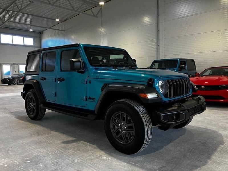 Blau Gebraucht 2024 Jeep Wrangler SUV | 53.599 € (Superpreis) - Bild 1/4