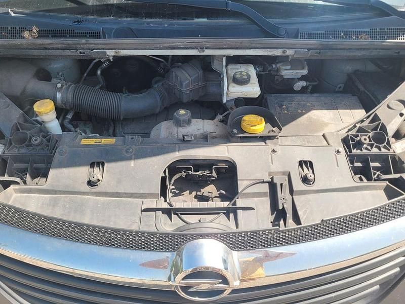 Gebraucht Opel Vivaro 120 PS (88 kW) 2018 Weiß Van / Kleinbus