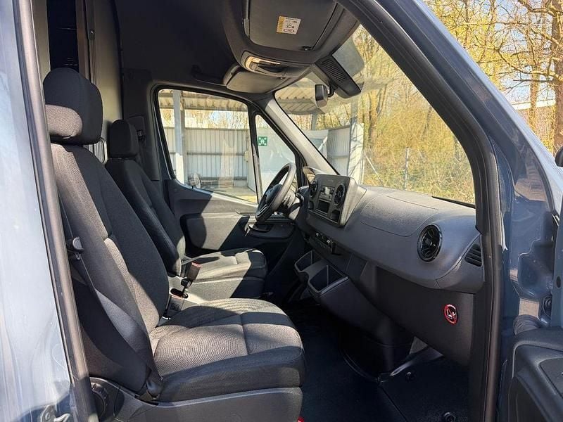 Gebraucht Mercedes E-Sprinter 85 kW (116 PS) 2020 Grau Van