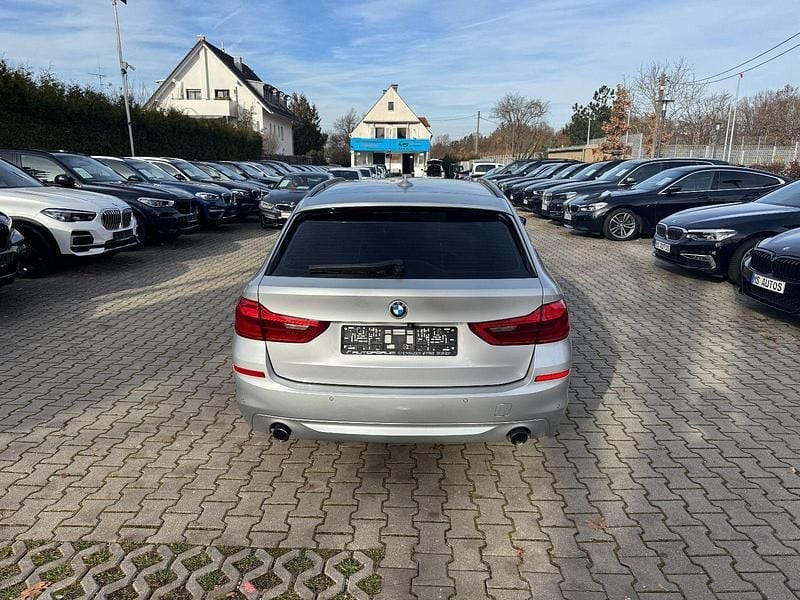 Gebraucht BMW 530 Sport Line 265 PS (194 kW) 2020 Silber Kombi