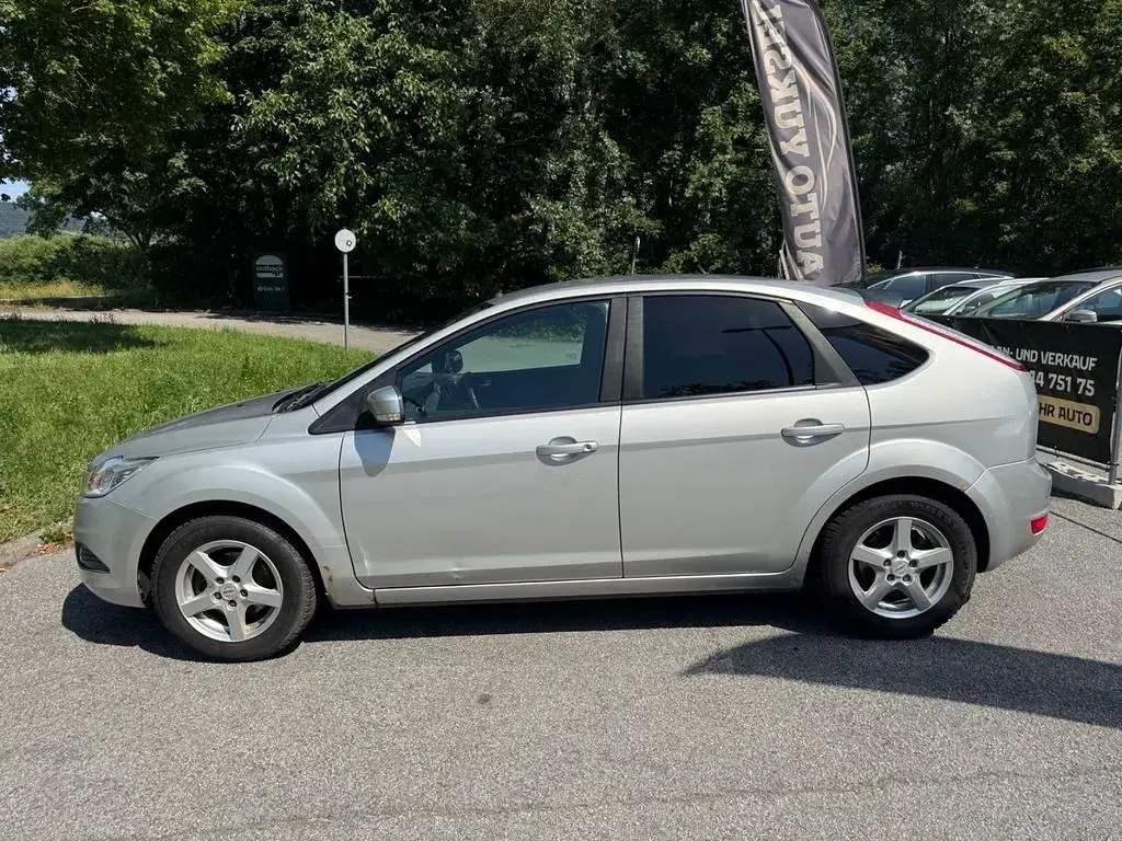 Gebraucht Ford Focus Style 101 PS (74 kW) 2008 Grau Limousine