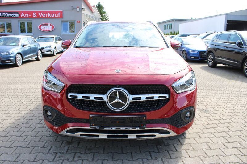 Rot Gebraucht 2020 Mercedes GLA220 SUV | 31.790 € (Guter Preis) - Bild 1/4