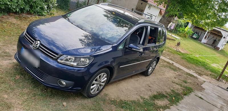Blau Gebraucht 2011 VW Touran Highline Van / Kleinbus | 10.000 € (Fairer Preis) - Bild 1/4