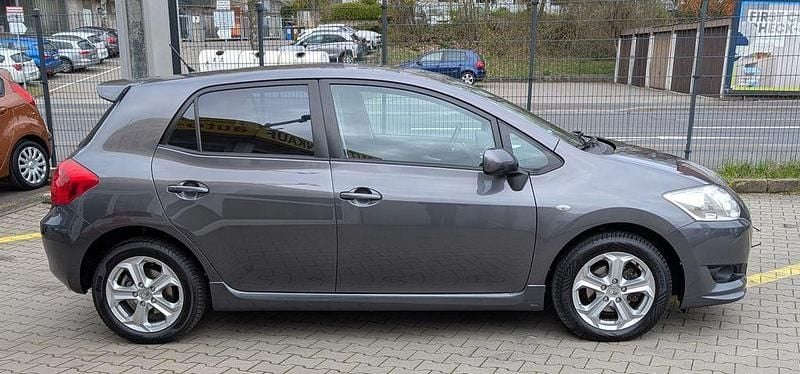 Gebraucht Toyota Auris Sol 124 PS (91 kW) 2007 Grau Kleinwagen