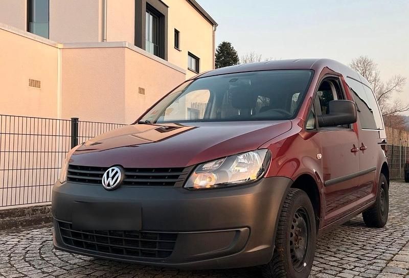 Usata VW Caddy 102 CV (75 kW) 2015 Rosso Monovolume