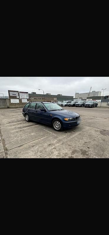 Gebraucht BMW 316 116 PS (85 kW) 2004 Blau Kombi