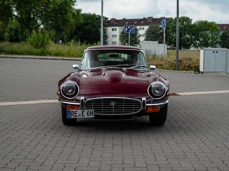 Rot Gebraucht 1973 Jaguar E-Type Coupé | 40.000 € - Bild 1/4