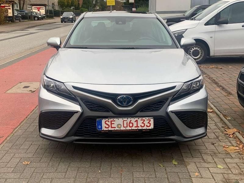 Gebraucht Toyota Camry 178 PS (130 kW) 2021 Grau Limousine