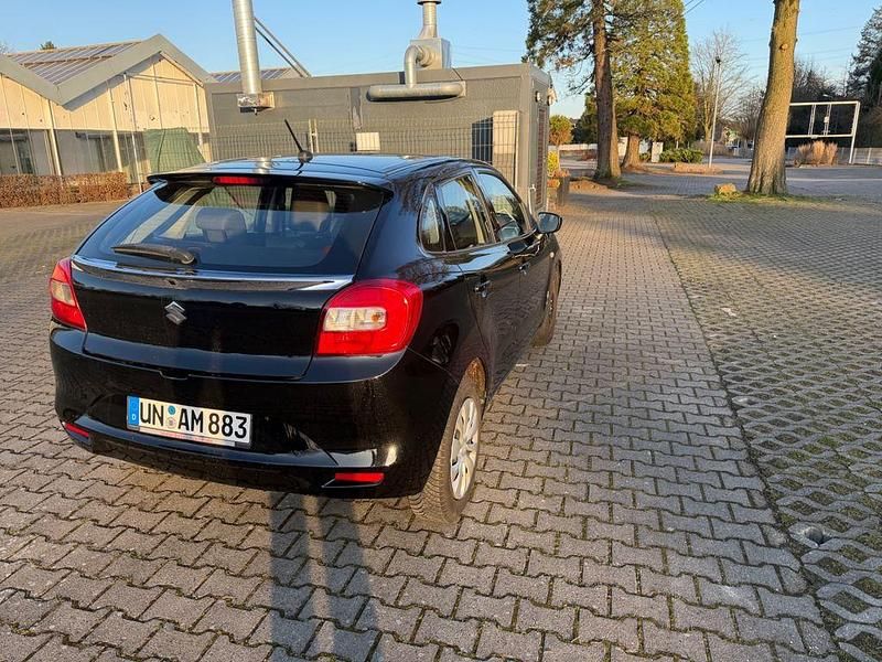 Gebraucht Suzuki Baleno 90 PS (66 kW) 2019 Schwarz Kleinwagen