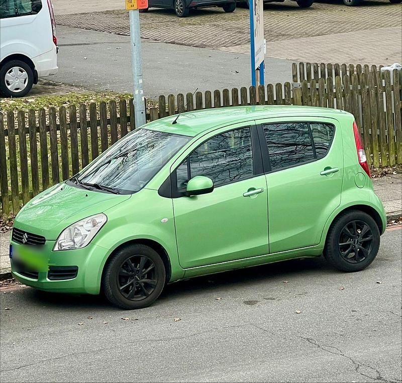 Gebraucht Suzuki Splash 86 PS (63 kW) 2009 Grün Kleinwagen