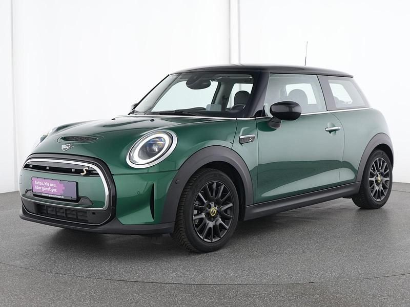British racing green Gebraucht 2023 Mini Cooper SE Classic Kleinwagen | 20.421 € (Fairer Preis) - Bild 1/4