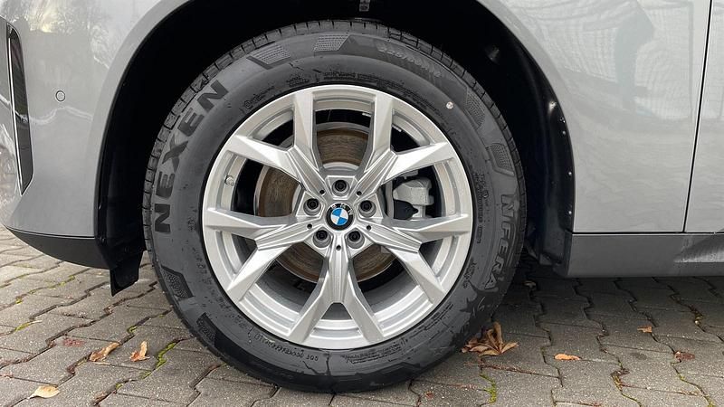 Neu BMW X3 Efficient Dynamics 197 PS (144 kW) 2026 Skyscraper grau metallic SUV