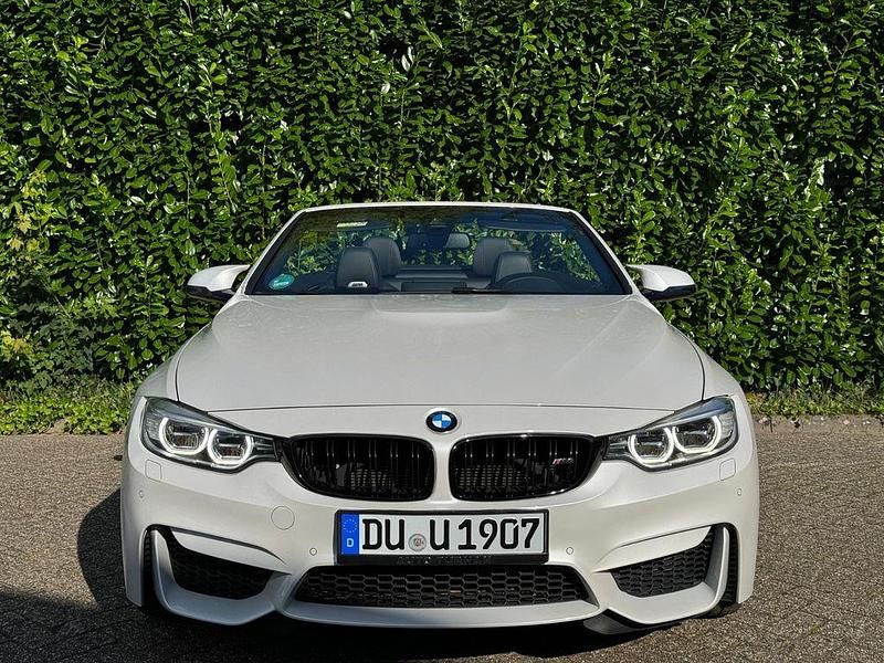 Weiß Gebraucht 2017 BMW M4 Cabriolet Shadowline Cabrio | 44.500 € (Fairer Preis) - Bild 1/4
