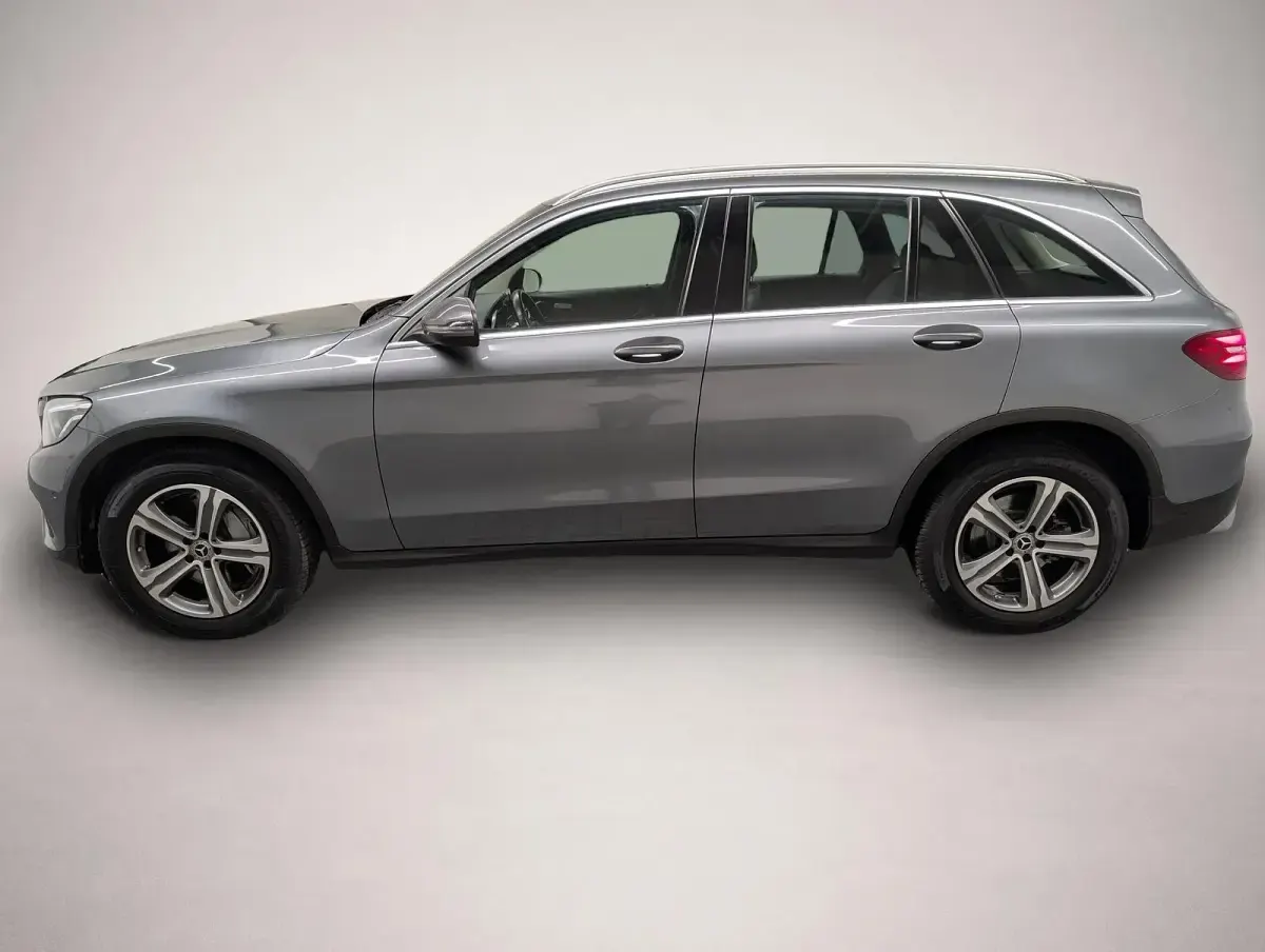 Gebraucht Mercedes GLC350 258 PS (189 kW) 2019 Manufacturer SUV